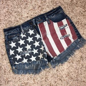 PATRIOTIC Massimo Shorts Size 4/27